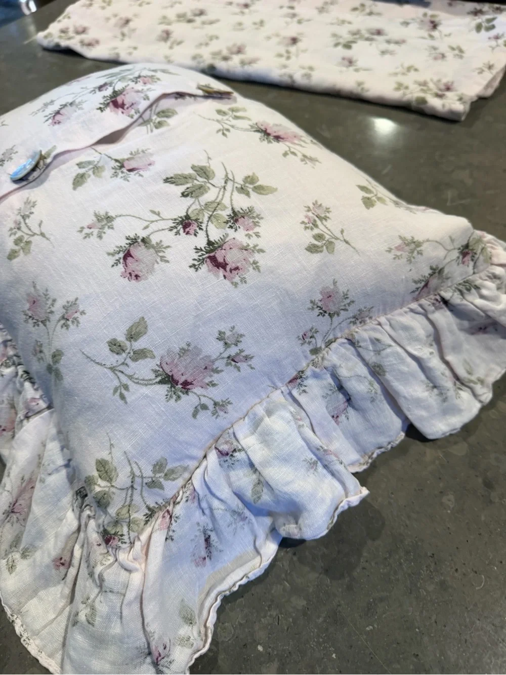 BELLA NOTTE Vintage floral LINEN pale pink single sham